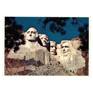 Mount Rushmore Shrine Of Democracy Postcard Vintage Plastichrome Print X110791